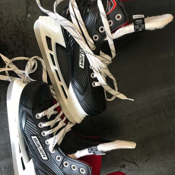 Bauer hockey skates like new - Picture 1 of 4